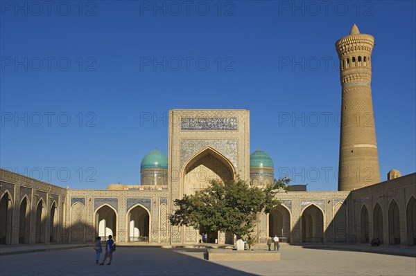 Kalon Mosque and minaret