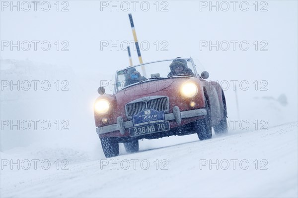 Vintage car rally