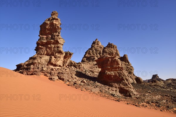 Rock towers and sand dunes at the Cirque