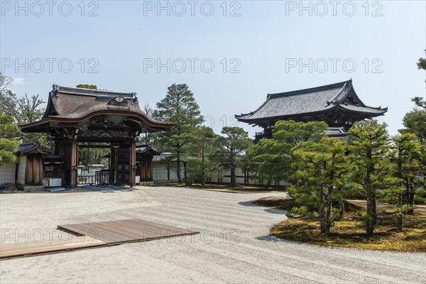 Ninna-ji Temple Goths