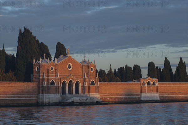 View across Canale delle Fondamenta Nuove towards the cemetery island of Isola di San Michele