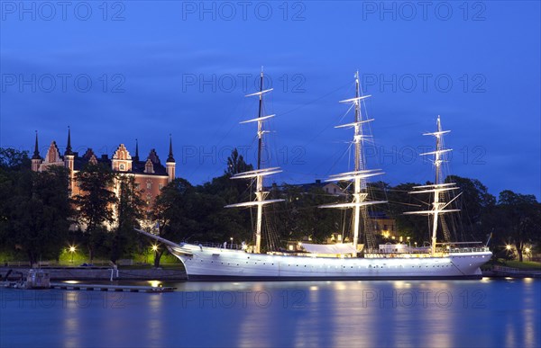 Sailing ship Chapman Boat