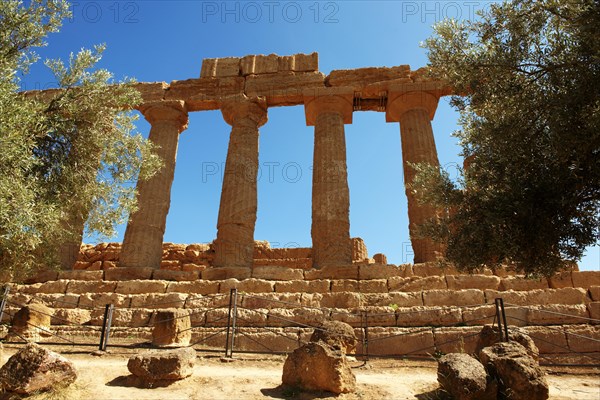 Doric columns