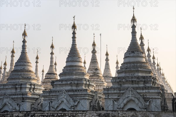 Atthakatha chedis or stupas