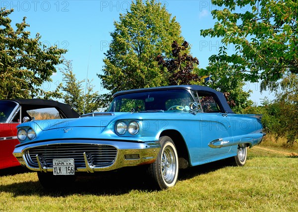 American classic car Ford Thunderbird Convertible 1959