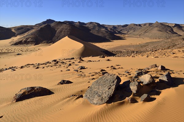 Western escarpment of Tadrart plateau