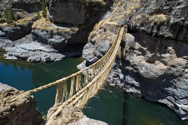 Qu'eswachaka suspension bridge