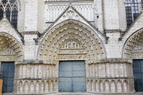 Cathedrale Saint-Pierre de Poitiers