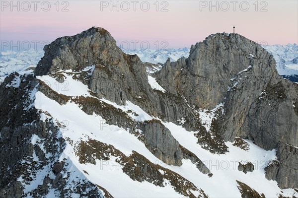 The summits of the Haidachstellwand in the blue hour