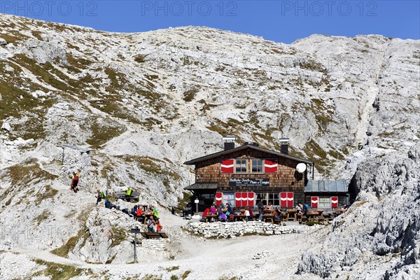 Mountain hut Bullelejochhutte