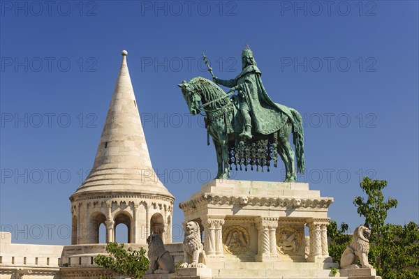 Equestrian statue of King Stephen I