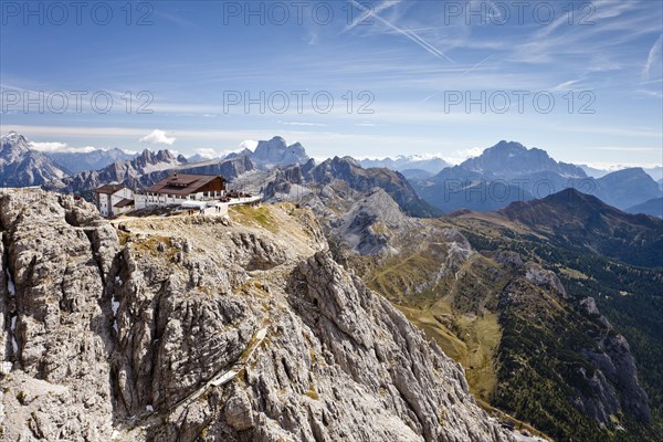 Rifugio Lagazuoi mountain hut