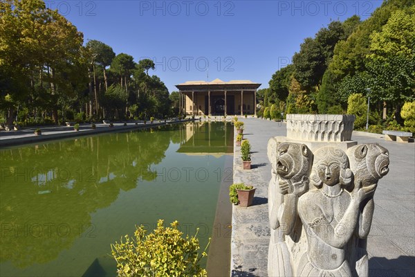 Chehel Sotoun pavilion