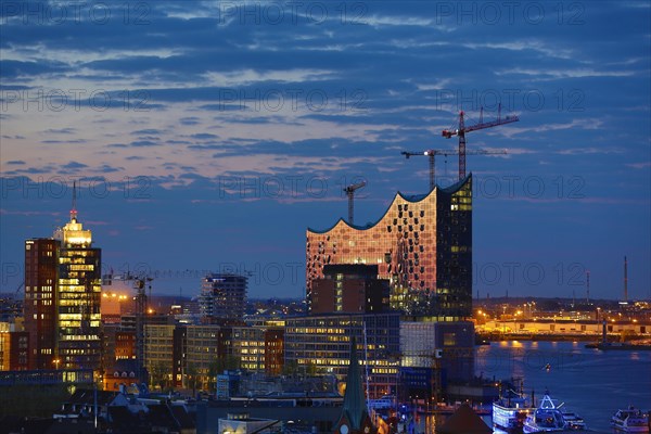 Elbe Philharmonic Hall under construction