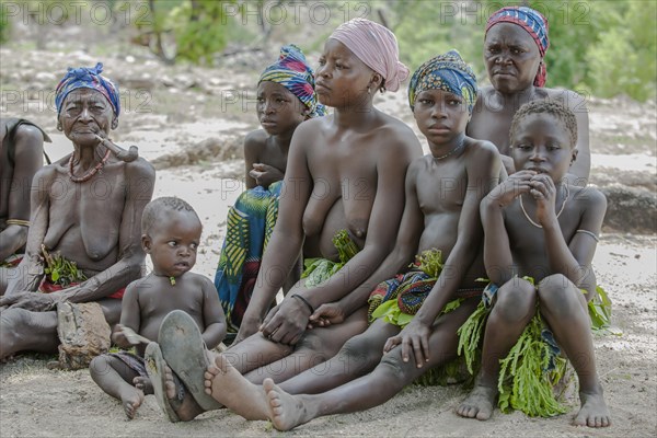 Women and children of the Koma people