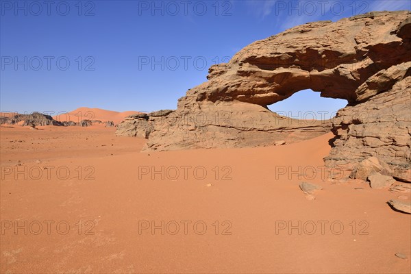 Natural arch at Tin Merzouga