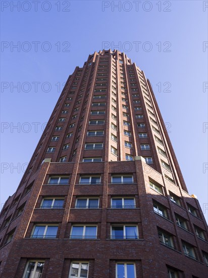 Main Plaza building in the Deutschherrrnviertel district