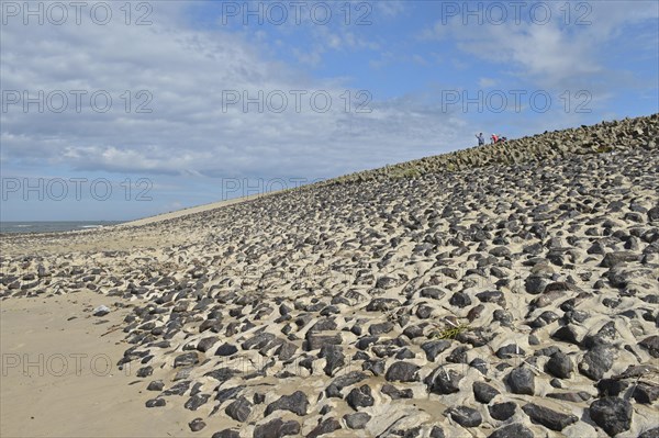 Embankment with rocks