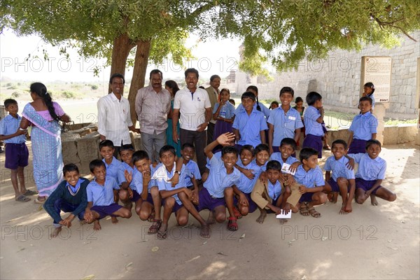 School class at a temple visit in Kamalapur