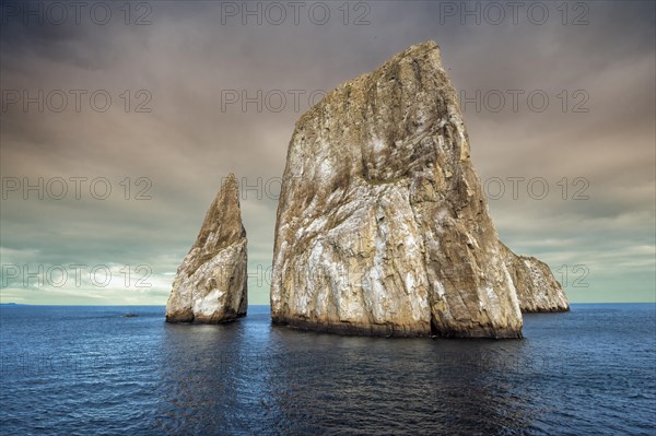 Kicker Rock or Roca Leon Dormido