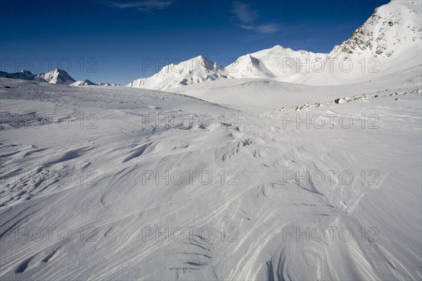 Snow cover near Kuhtai