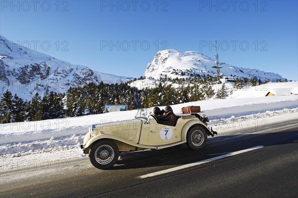 Vintage car rally