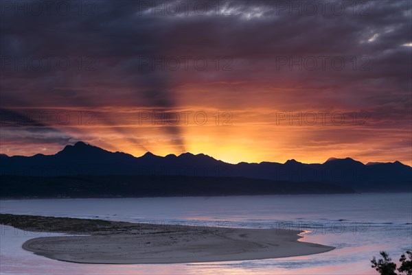 Sunrise on the coast of the Indian Ocean