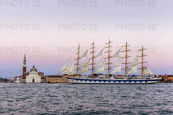 Royal Clipper