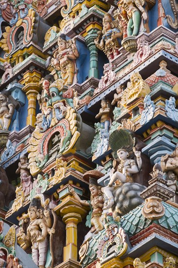 Ornate statues on the Meenakshi Amman Temple