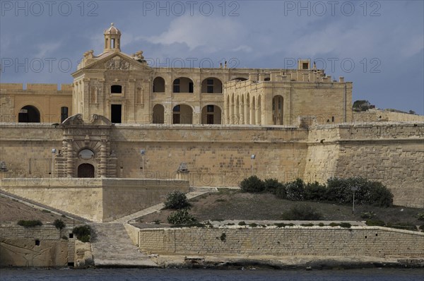 Fort Manoel