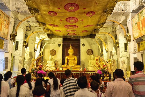 Buddha statue at the Buddhist shrine of Sri Dalada Maligawa