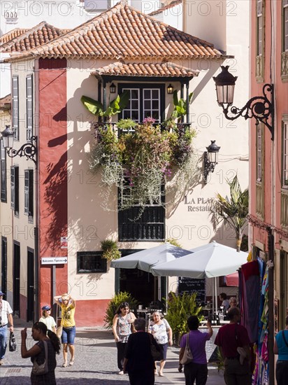 Renowned restaurant La Placeta in the shopping street of Calle Perez de Brito