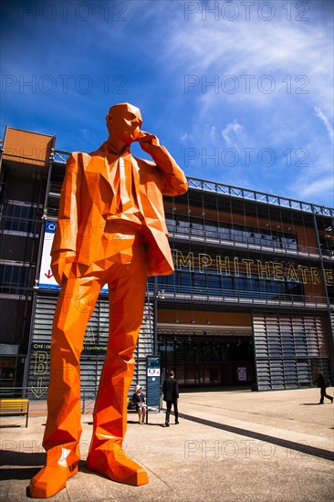 Statue at Palais des Congres de Lyon