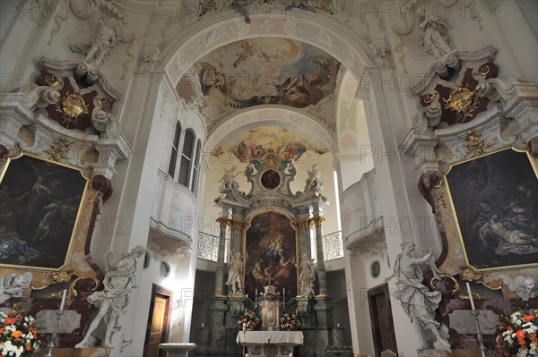 Chancel of the palace church of St. Mary