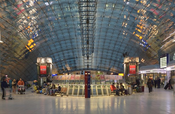 Railway station for long-distance trains at Frankfurt am Main Airport