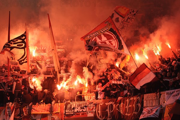 Cologne fans burning flares