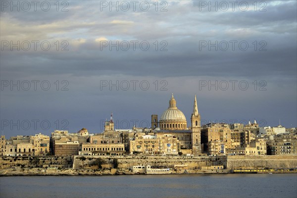 Valletta with the Carmelite Church