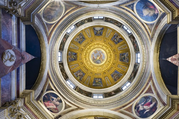 The dome of the Cappella Chigi