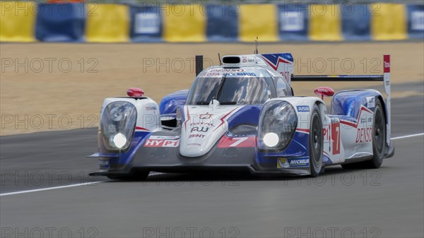 Toyota TS040 Hybrid