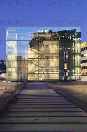 Kunstmuseum art museum on Schlossplatz square