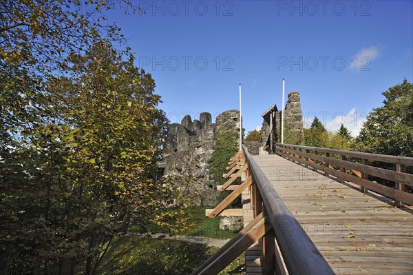 Boardwalk to the Alt-Trauchburg castle ruins