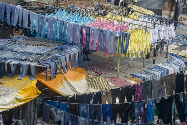 Drying laundry