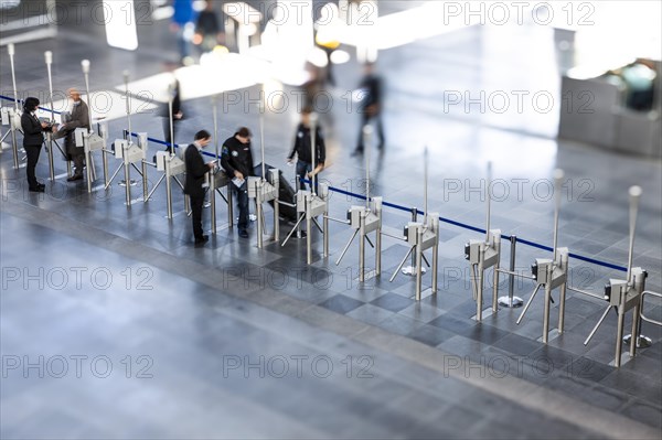 Entry control point with people