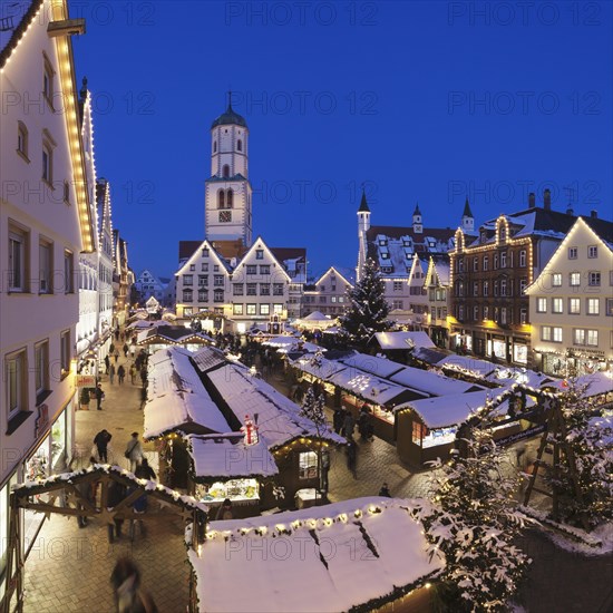 Christmas market at the Martinskirche church in the market square of Biberach an der Riss