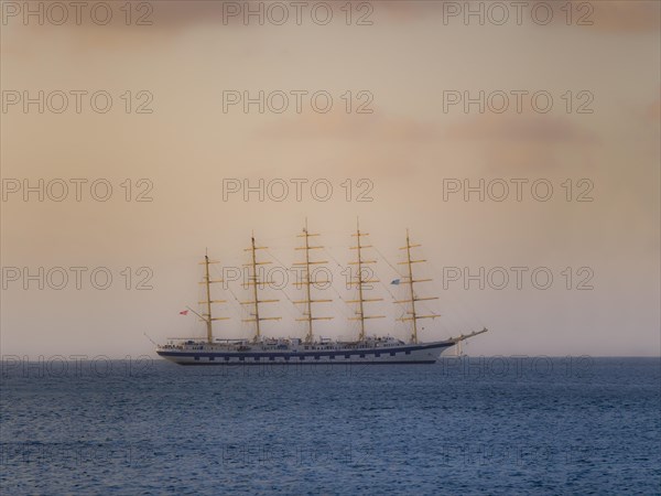 European Starling Clipper luxury yacht in Rodney Bay