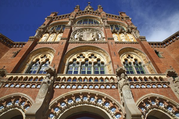 Main portal of the former Hospital de la Santa Creu i Sant Pau