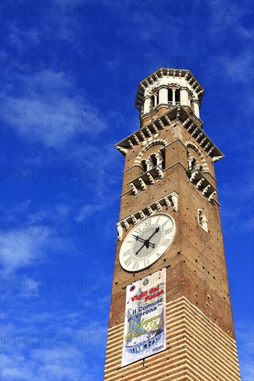 Torre dei Lamberti tower