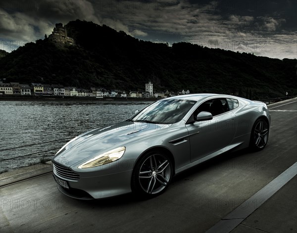 Aston Martin Virage