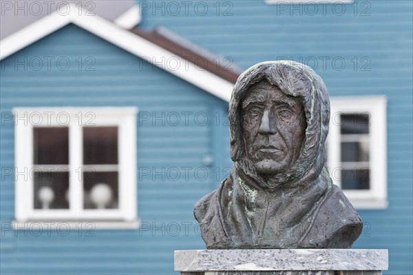 Bust of the Norwegian polar explorer Roald Amundsen