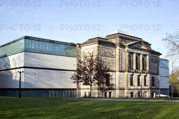 Kunsthalle Bremen art gallery with an extension building